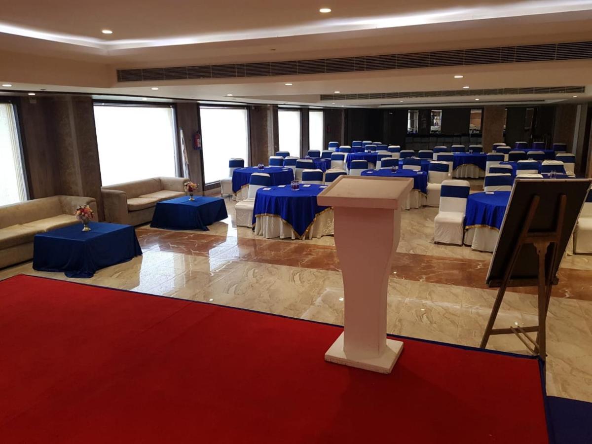 Tivoli Grand Resort Дели Экстерьер фото